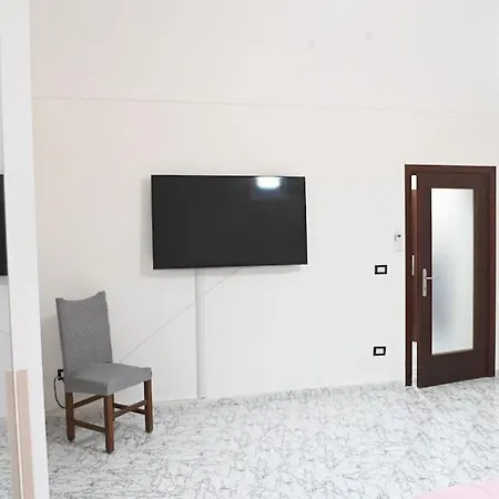 Apartament Big House Near The Station *